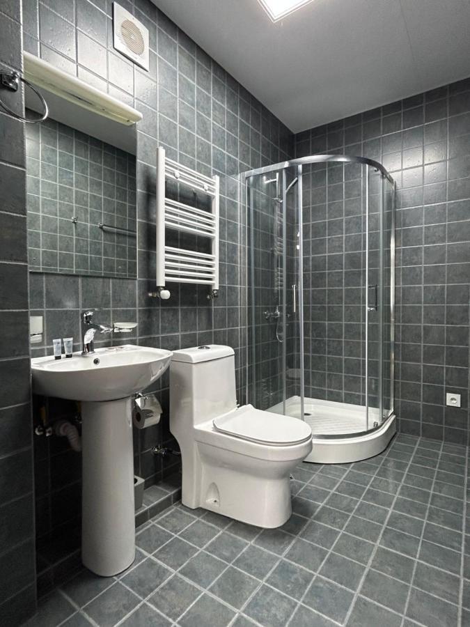 Hotel Four Seasons Tiflis Dış mekan fotoğraf