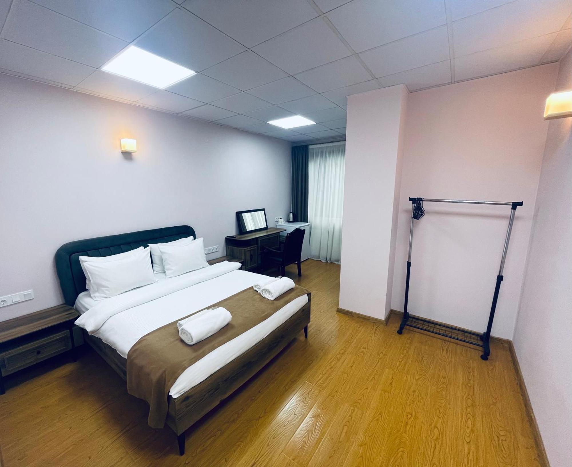 Hotel Four Seasons Tiflis Dış mekan fotoğraf